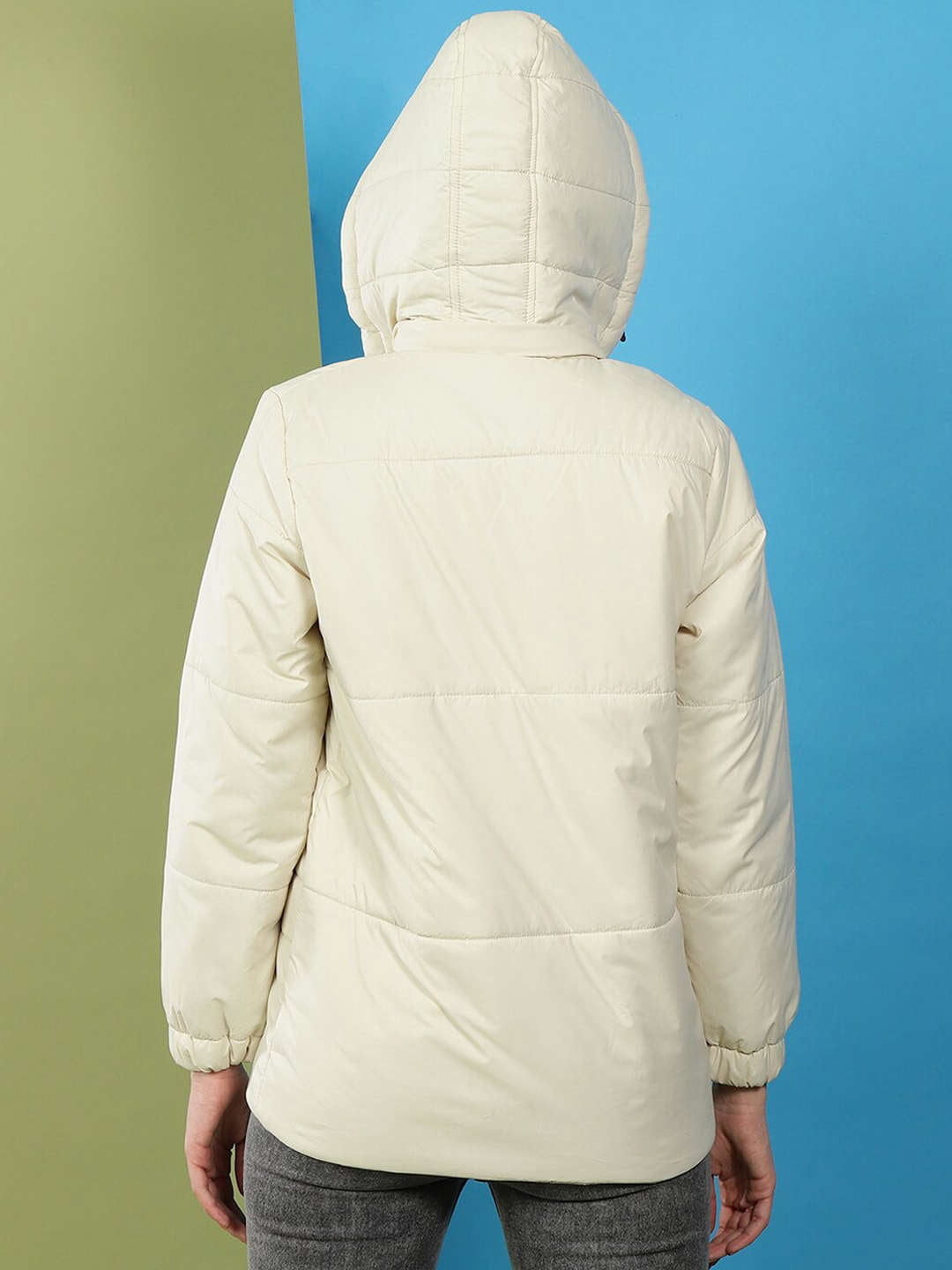 Shop Women Short Parka With Hood Online.