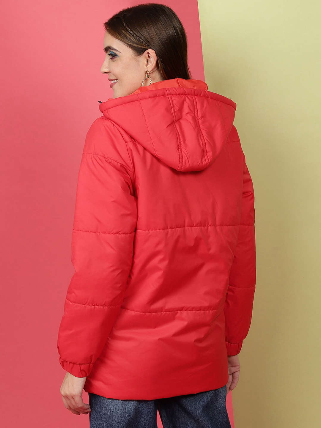 Shop Women Short Parka With Hood Online.