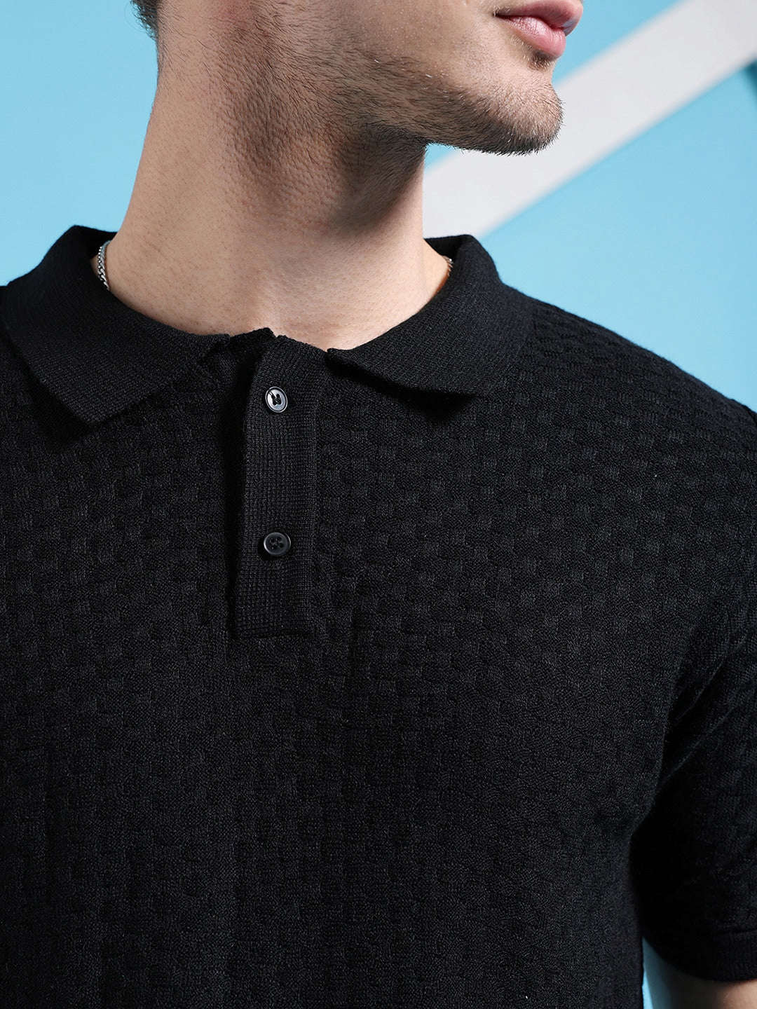 Shop Men's Textured Regular Fit Sweater Online.