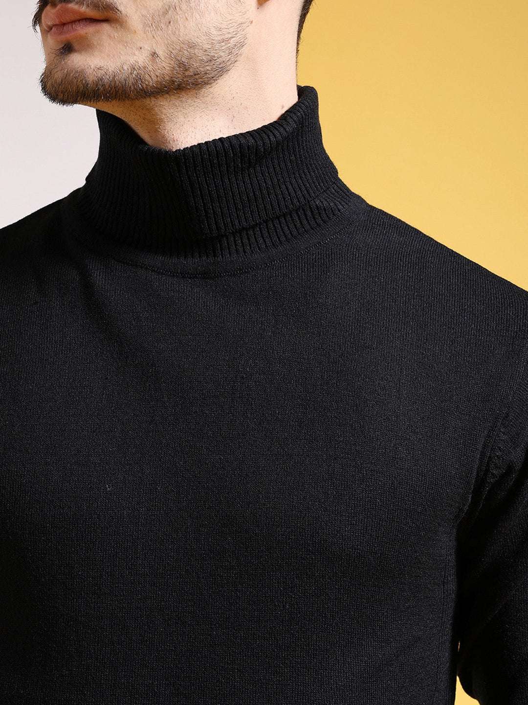 Shop Men's Solid Regular Fit Sweater Online.