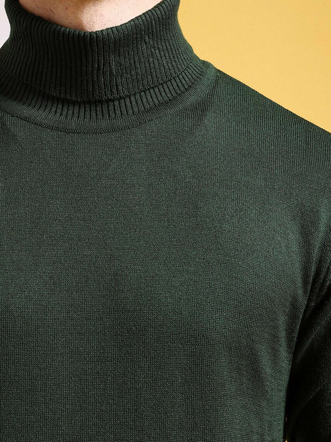 Shop Men's Solid Regular Fit Sweater Online.