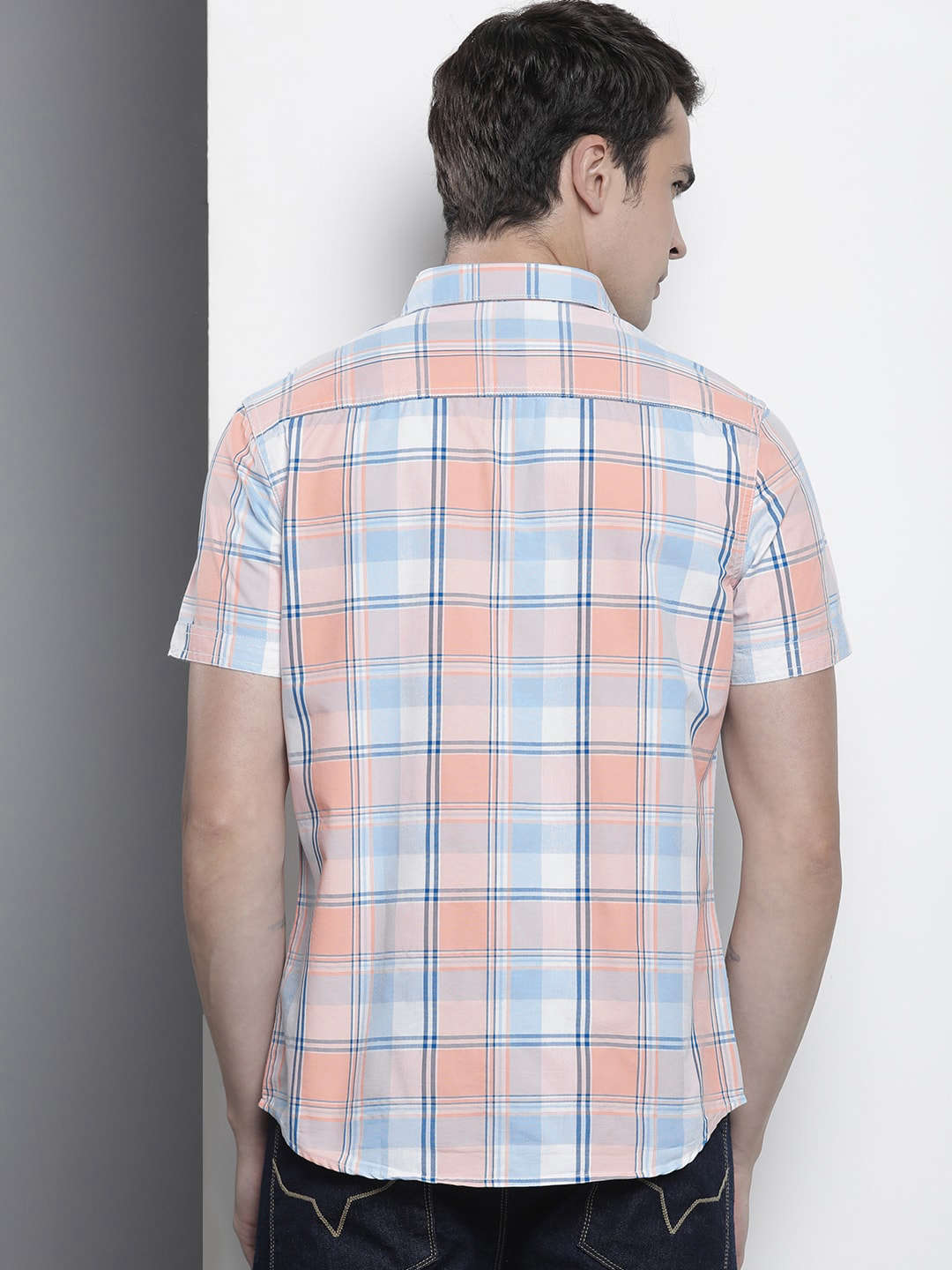 Shop Men Checked Shirt Online.