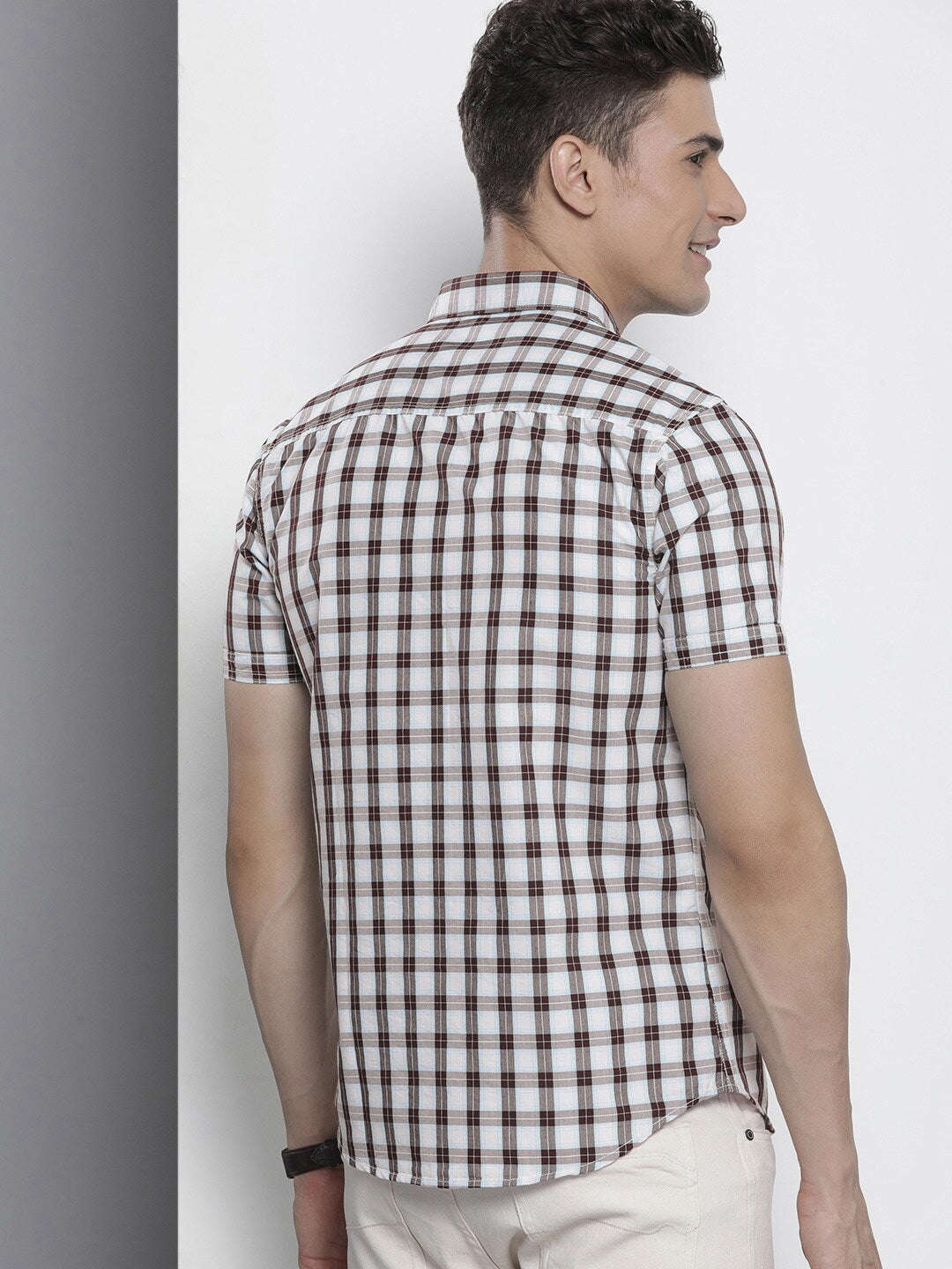 Shop Men Checked Shirt Online.