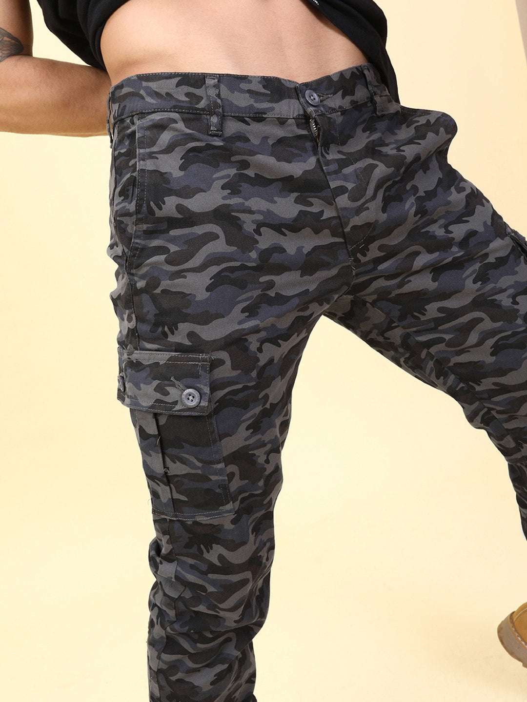 Shop Men Printed Trouser Online.