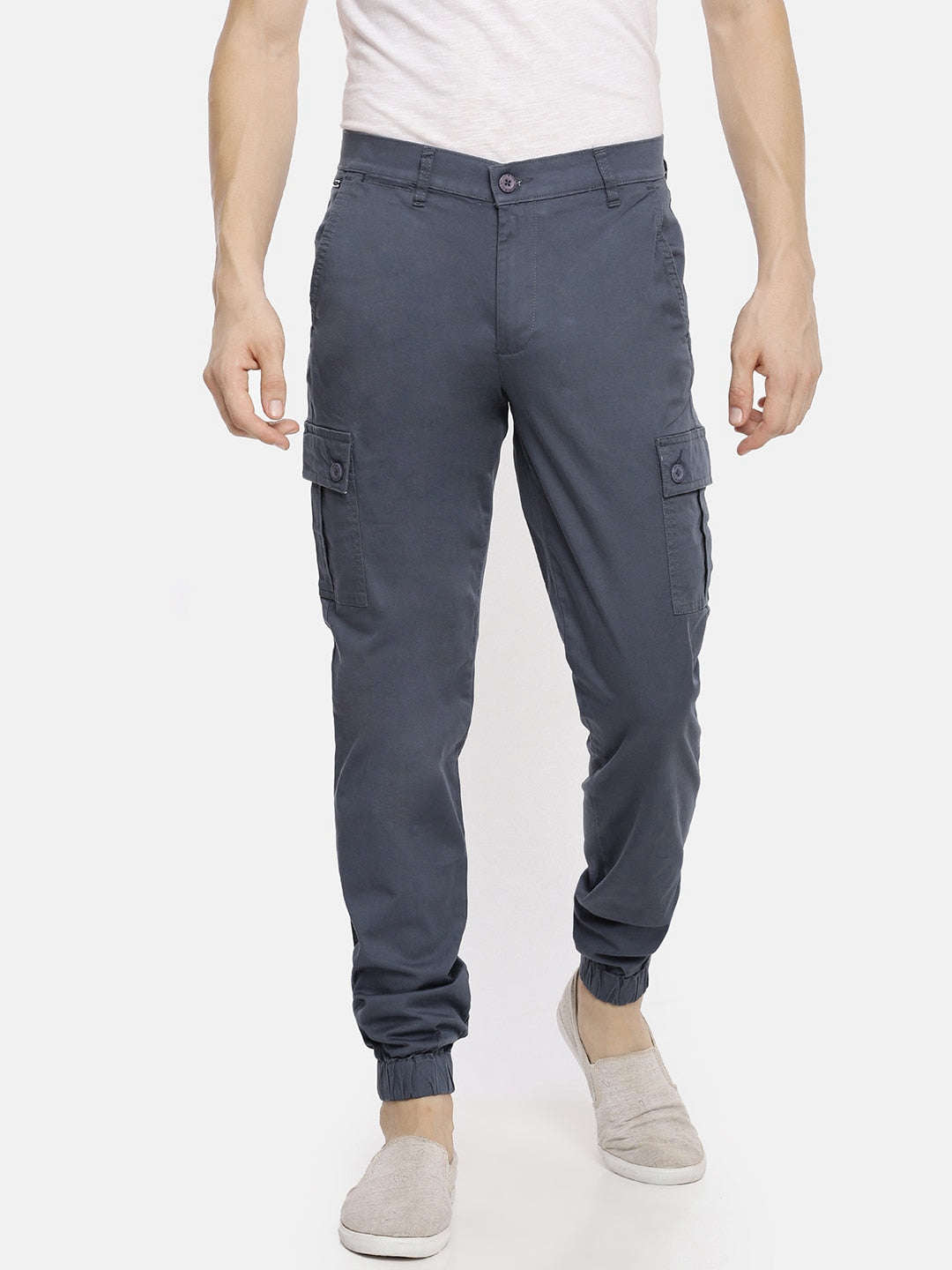 Shop Men Casual Cuffed Cargo Pant Online.