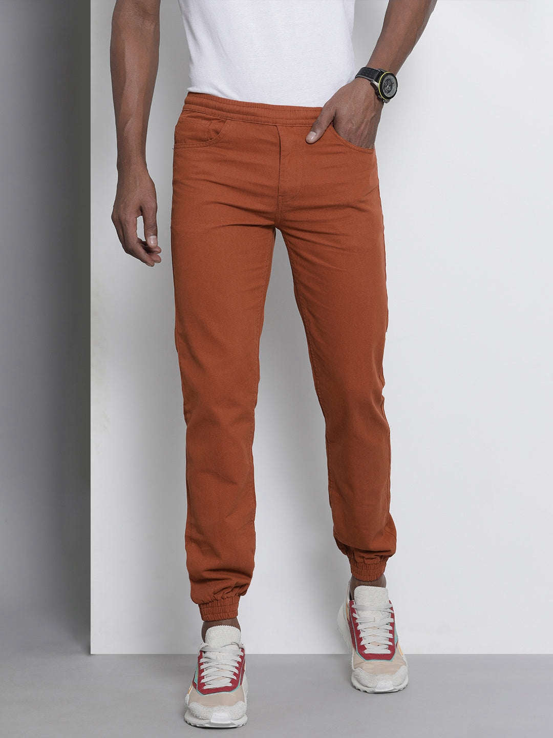 Shop Men Jogger Pant Online.