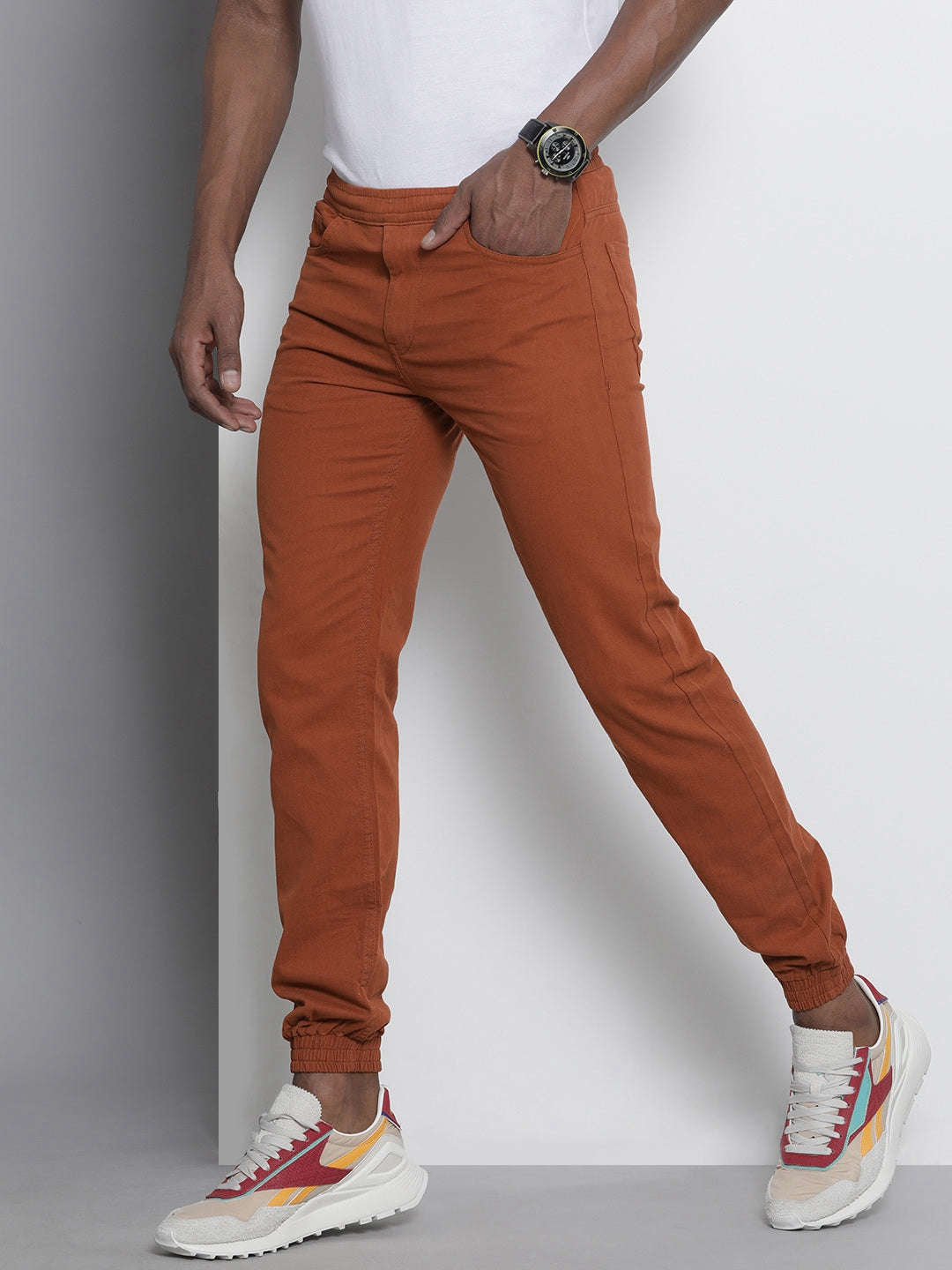 Shop Men Jogger Pant Online.