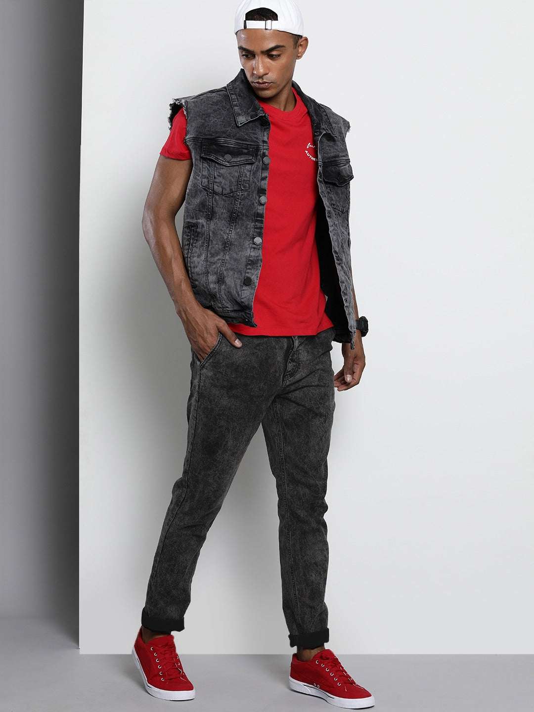 Shop Men Jeans Denim Online.