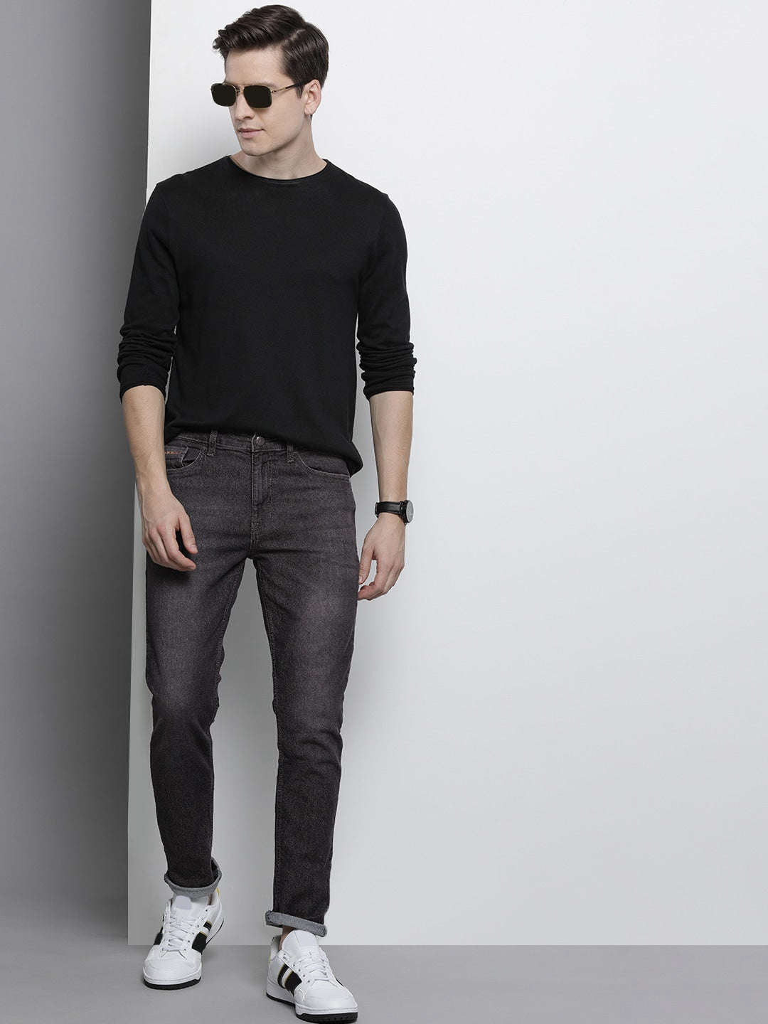 Shop Men Slim Fit Jeans Online.