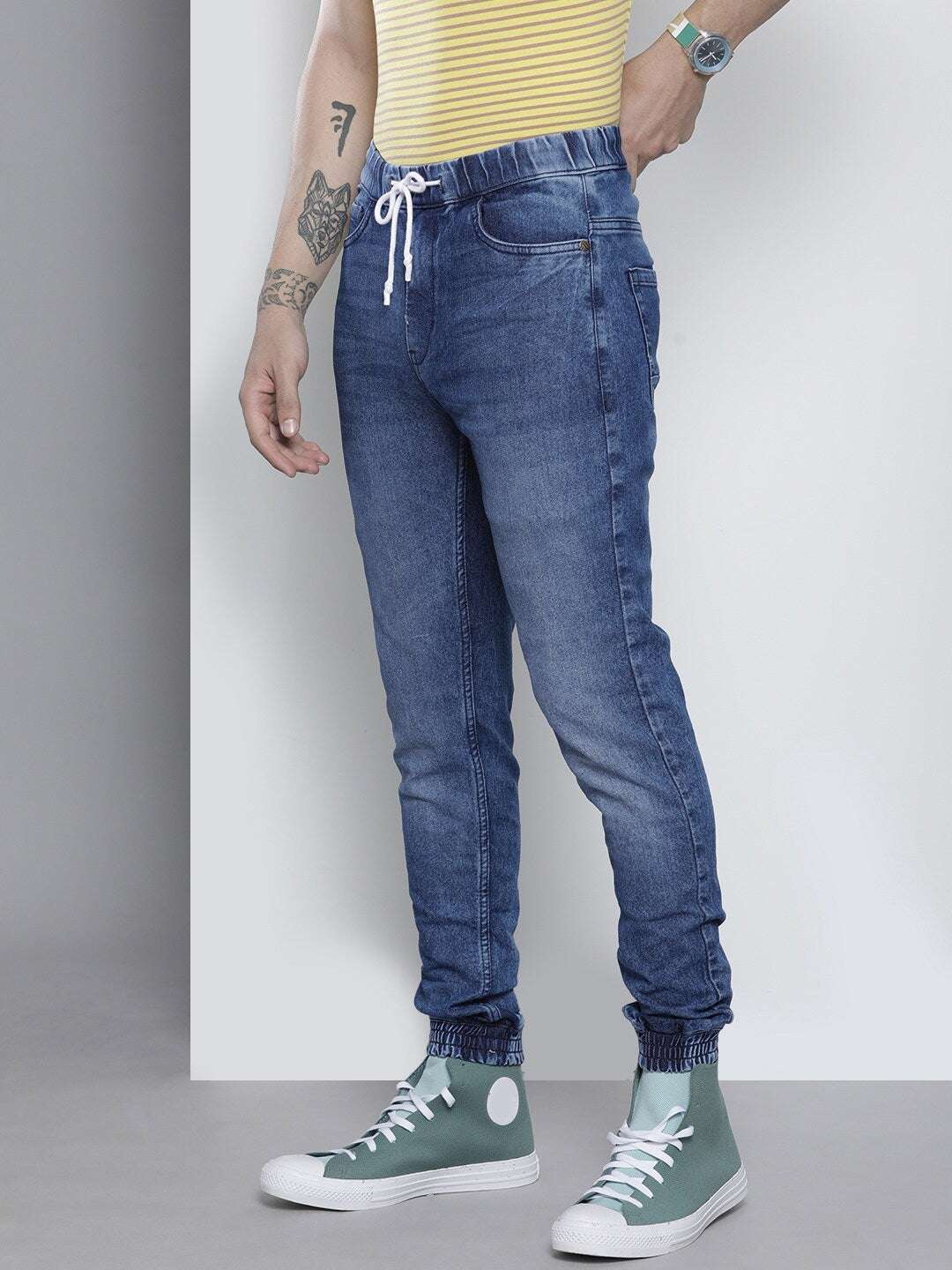 Shop Men Jogger Jeans Online.