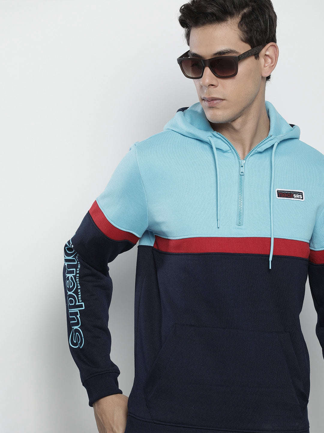 Shop Men's Colourblocked Regular Fit Sweatshirt Online.