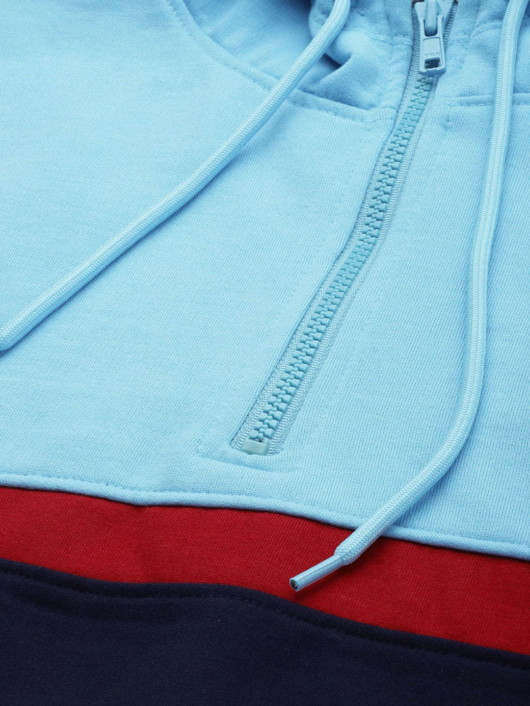 Shop Men's Colourblocked Regular Fit Sweatshirt Online.