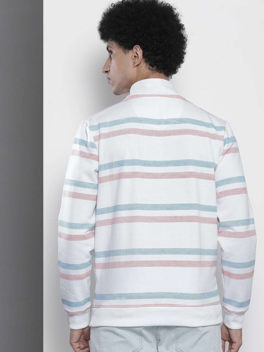 Shop Men's Striped Regular Fit Sweatshirt Online.