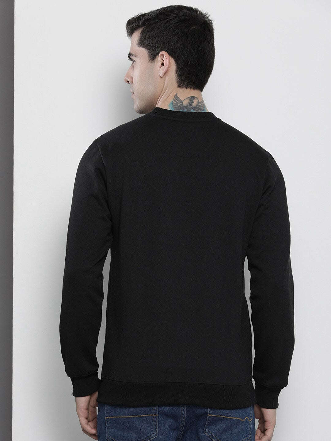 Shop Men's Solid Regular Fit Sweatshirt Online.