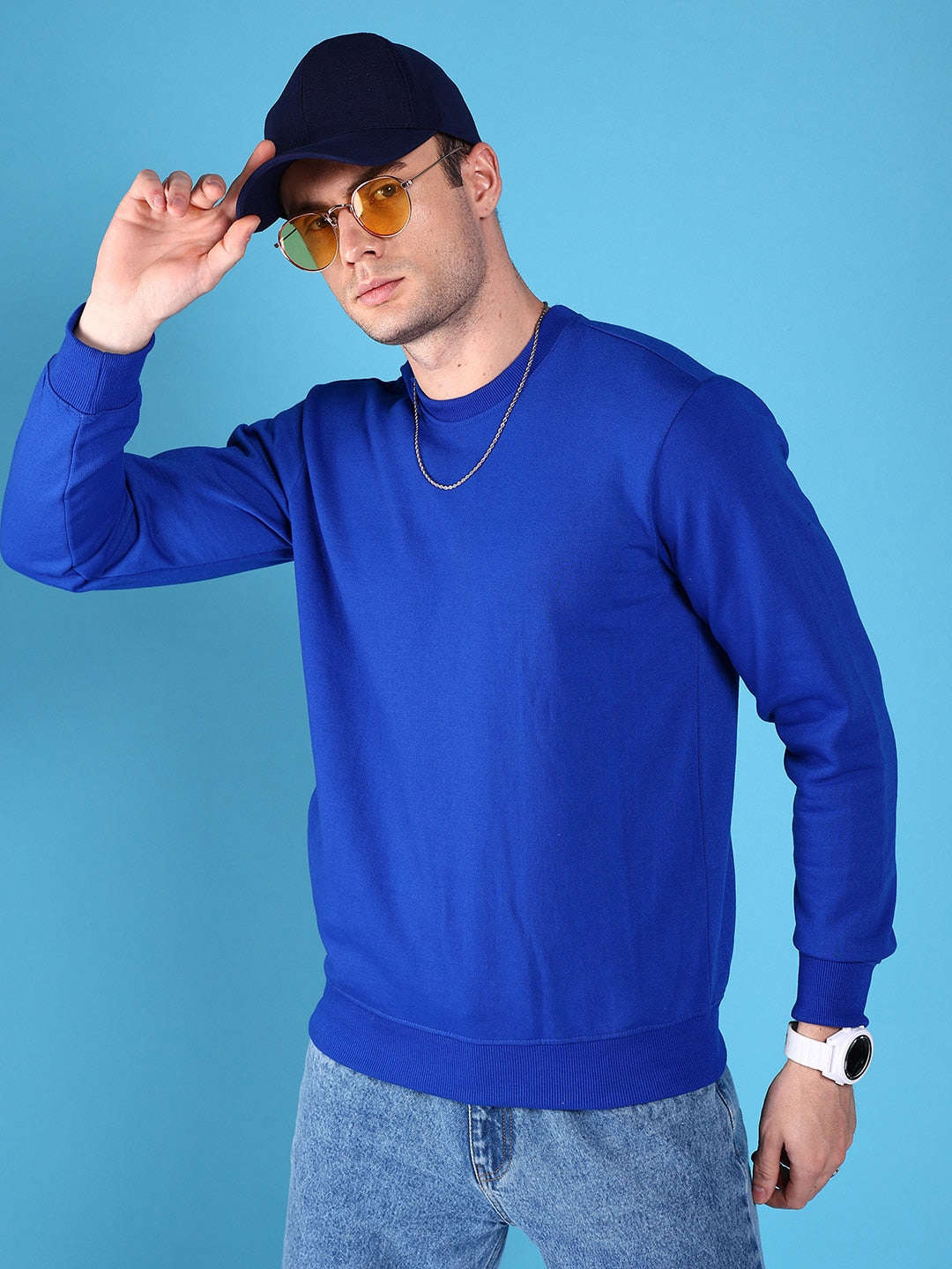 Shop Men's Solid Regular Fit Sweatshirt Online.