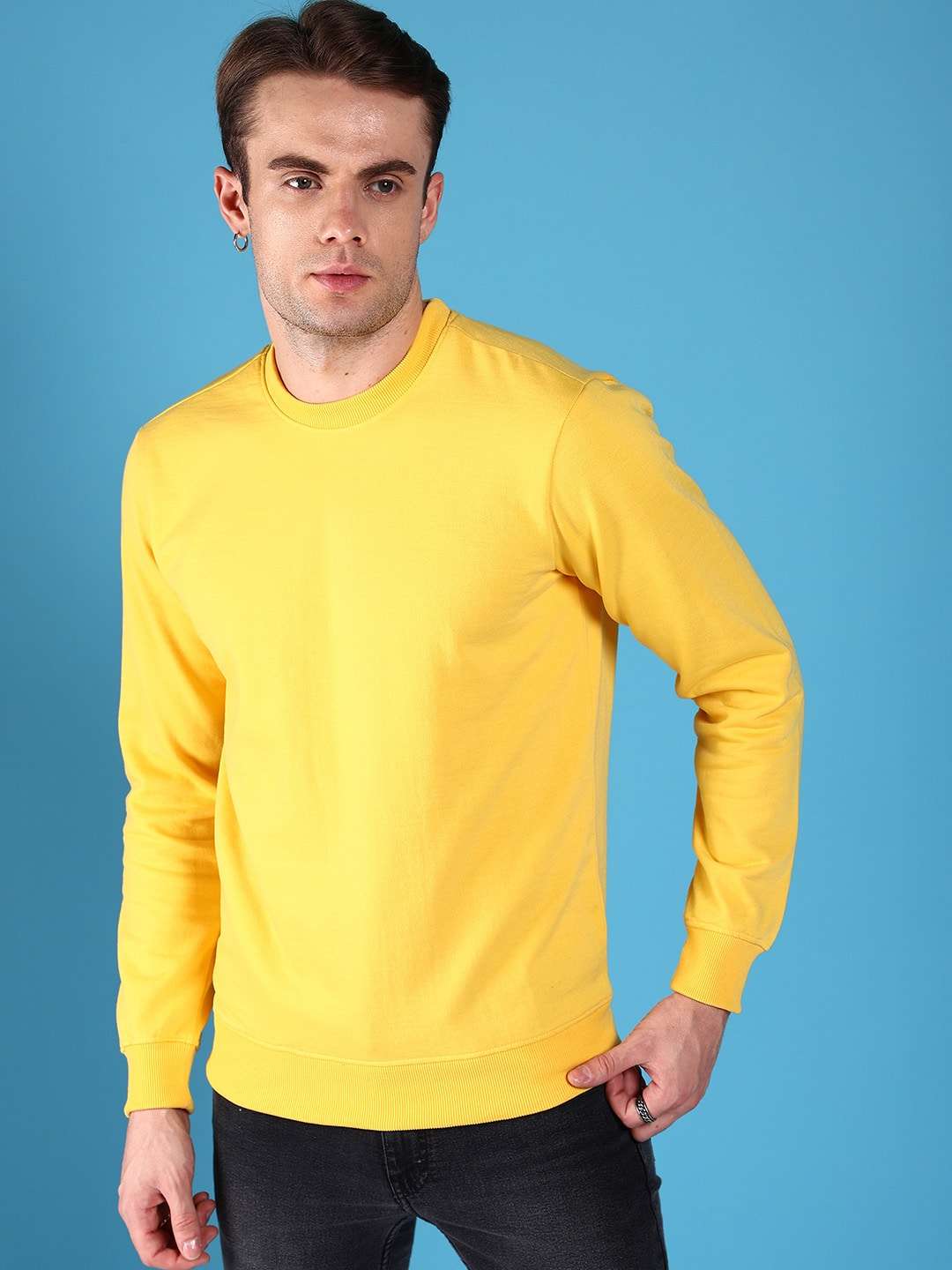 Shop Men's Solid Regular Fit Sweatshirt Online.