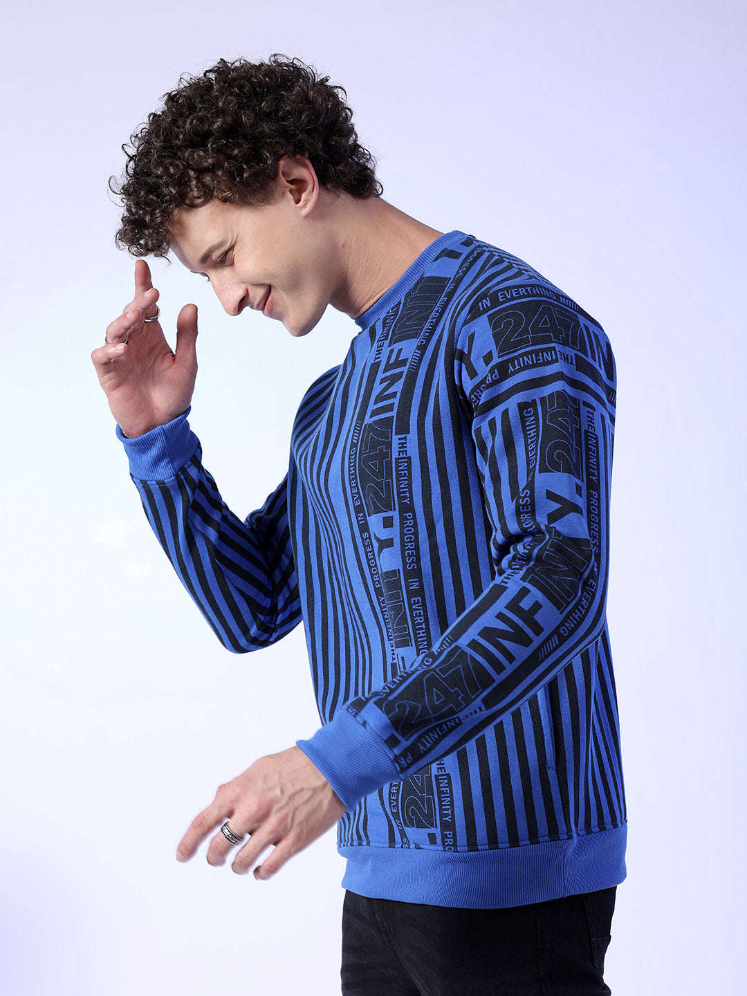 Shop Men's Striped Regular Fit Sweatshirt Online.