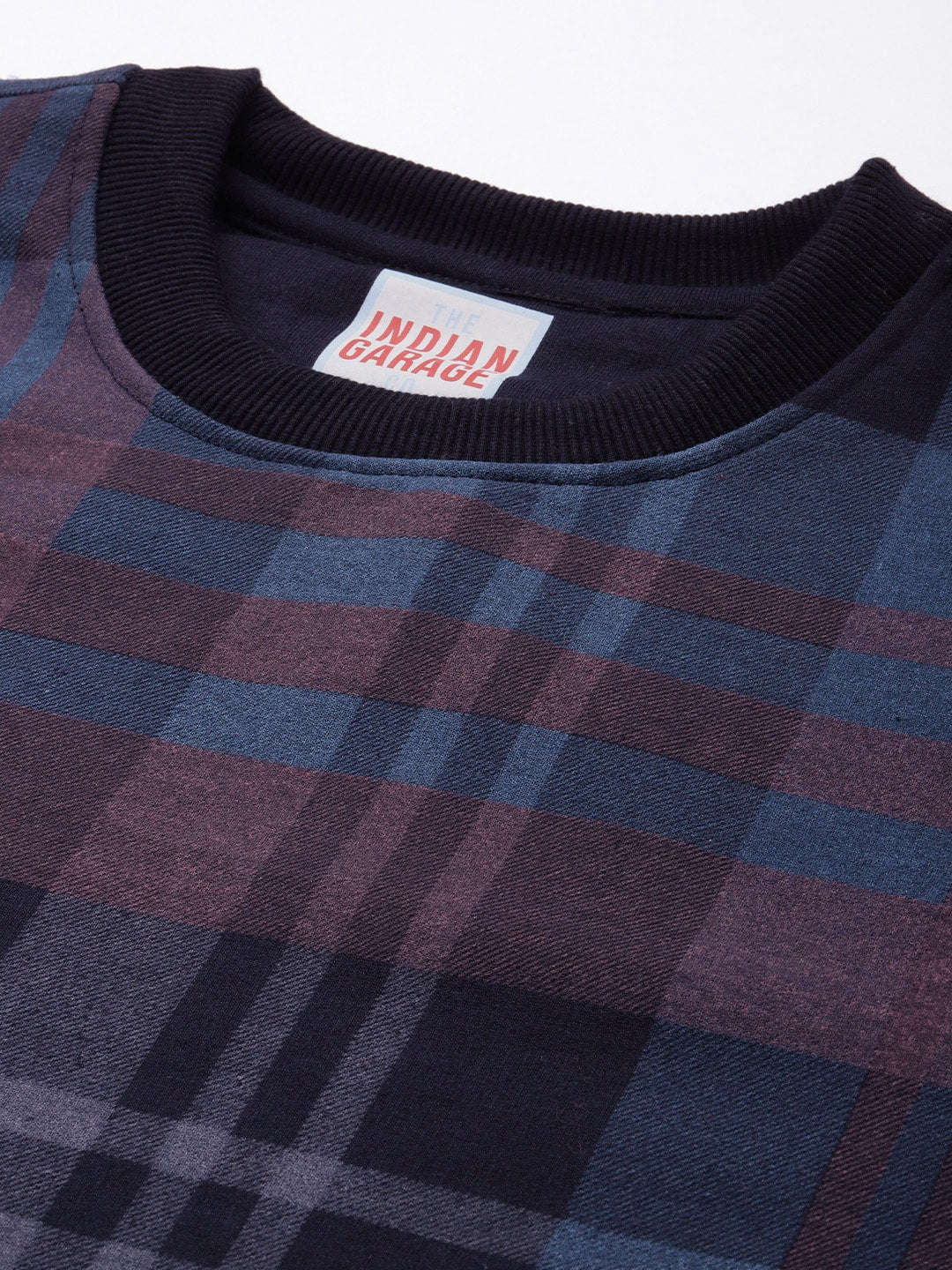 Shop Men's Checked Regular Fit Sweatshirt Online.