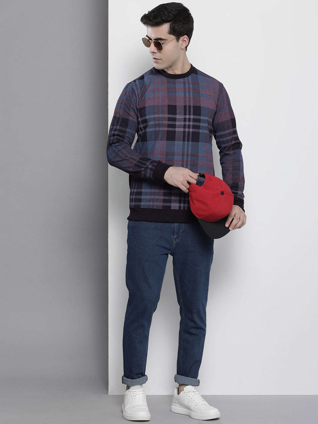 Shop Men's Checked Regular Fit Sweatshirt Online.