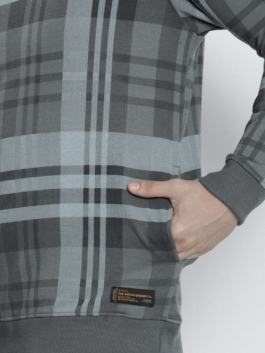 Shop Men's Checked Regular Fit Sweatshirt Online.