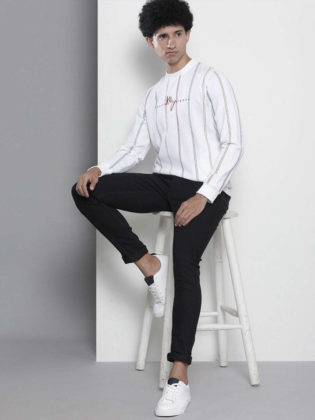 Shop Men's Striped Regular Fit Sweatshirt Online.