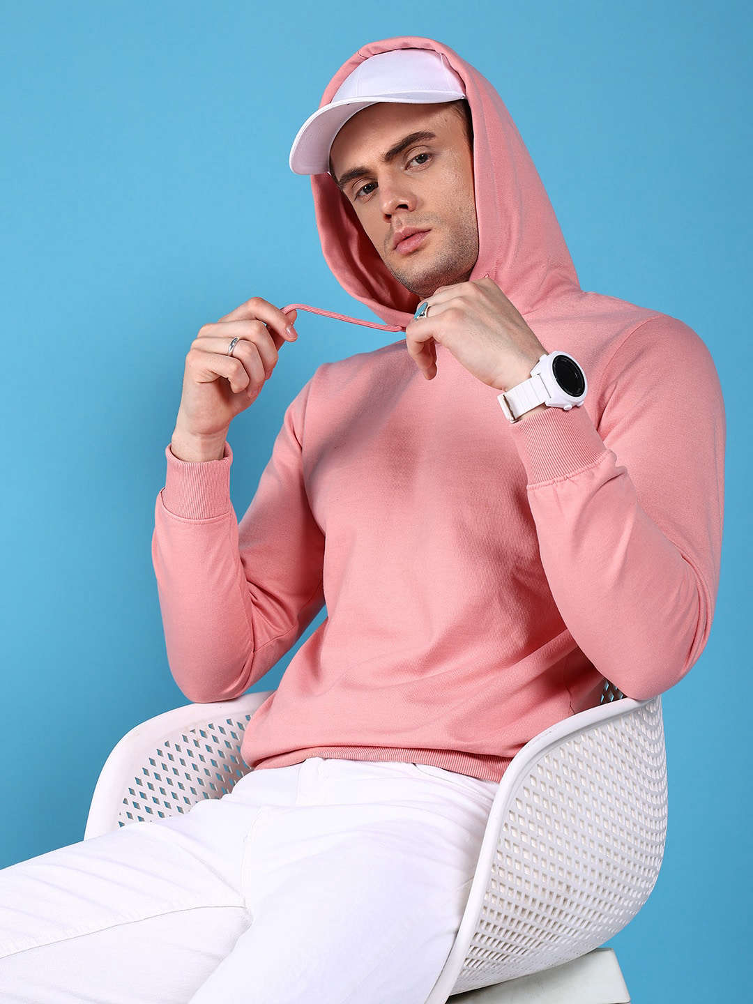 Shop Men's Solid Regular Fit Sweatshirt Online.