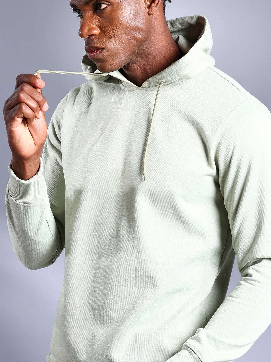 Shop Men's Solid Regular Fit Sweatshirt Online.