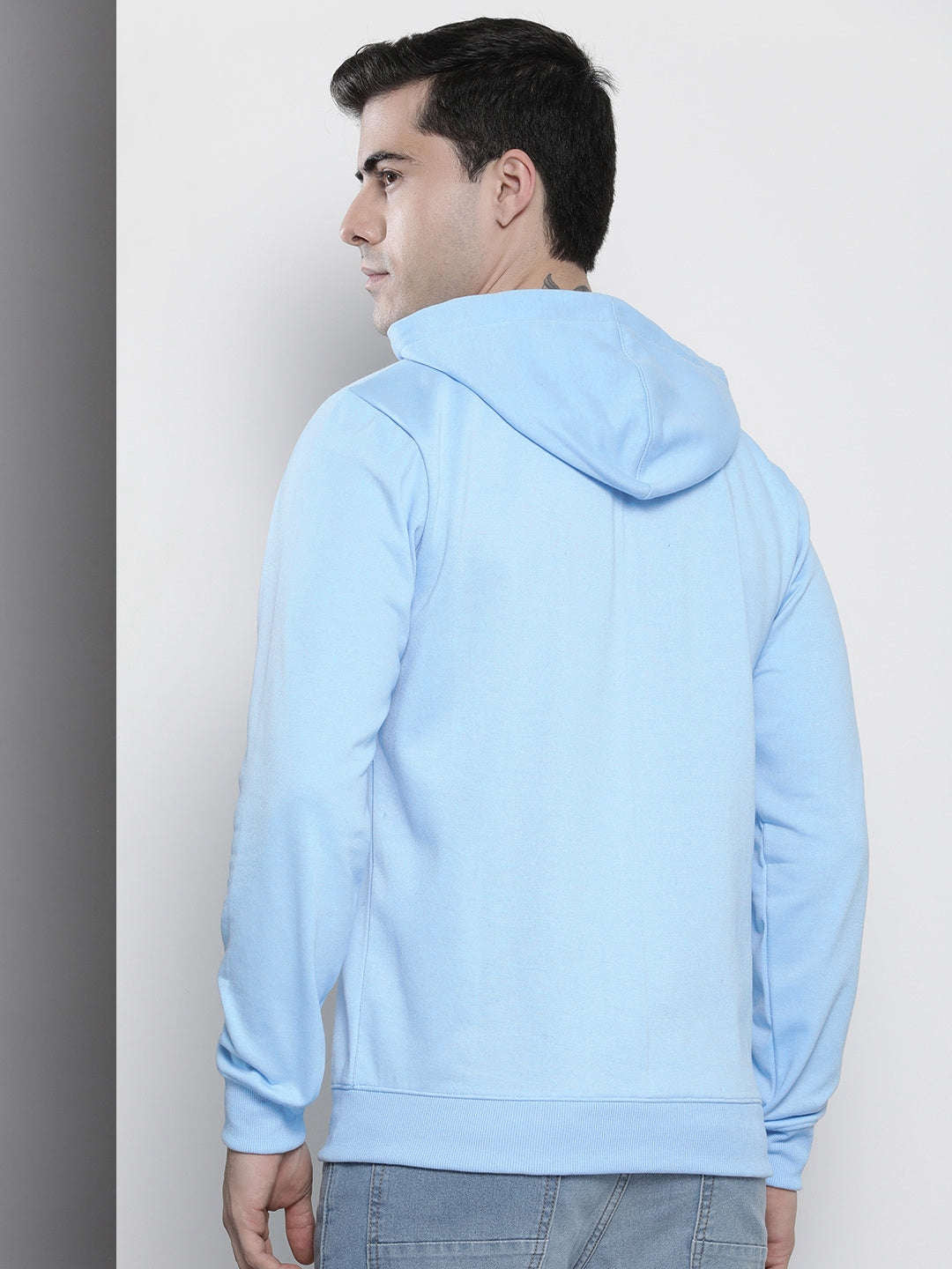 Shop Men's Solid Regular Fit Sweatshirt Online.