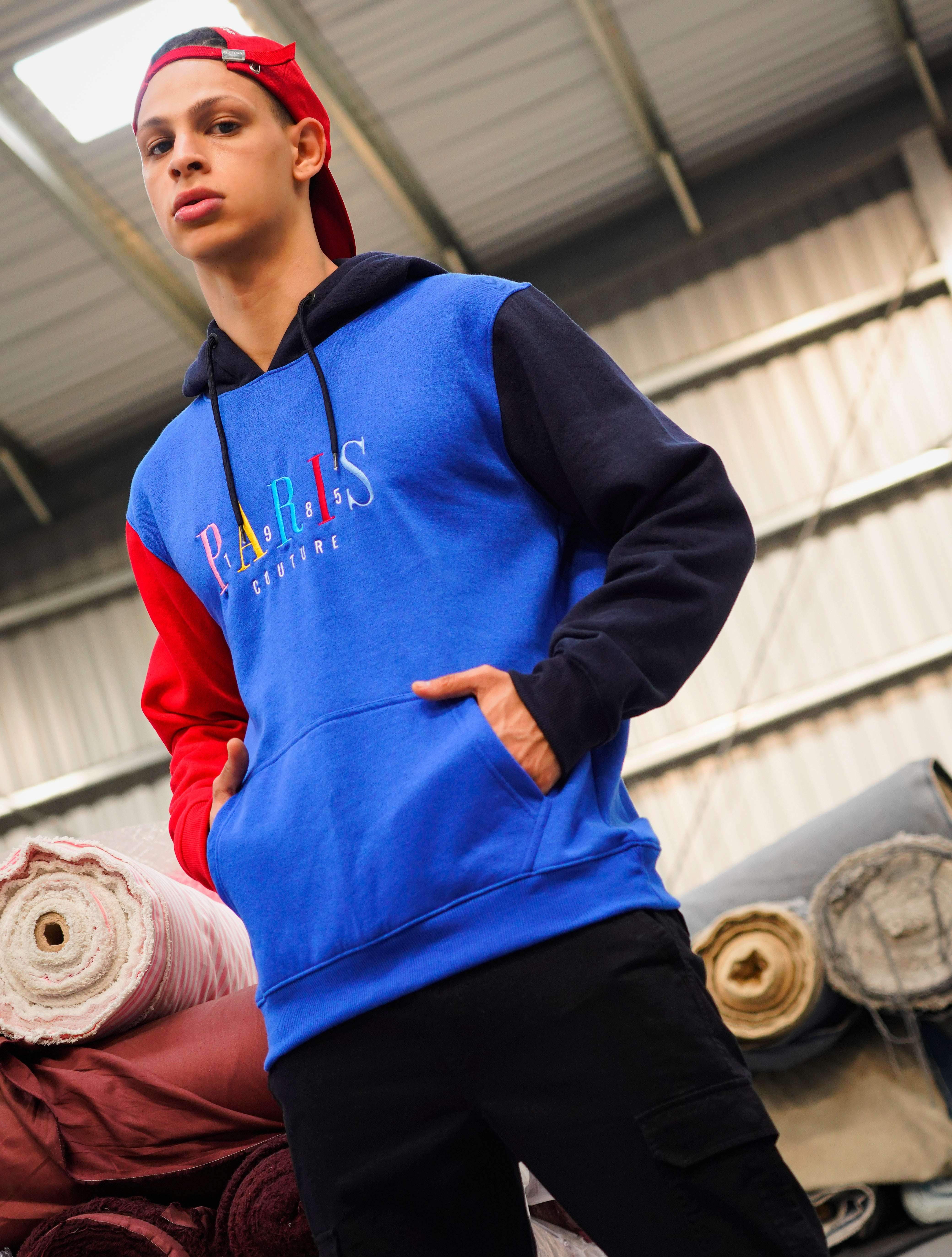 Shop Men's Embroidered Regular Fit Sweatshirt Online.