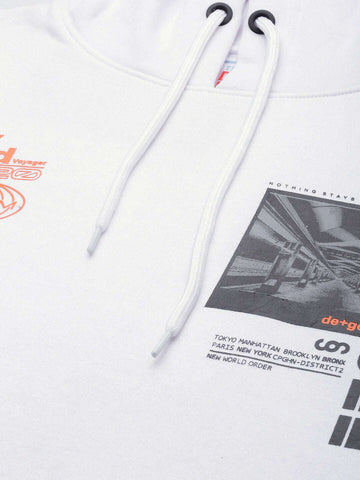 Shop Men's Printed Regular Fit Sweatshirt Online.