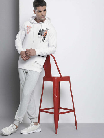 Shop Men's Printed Regular Fit Sweatshirt Online.