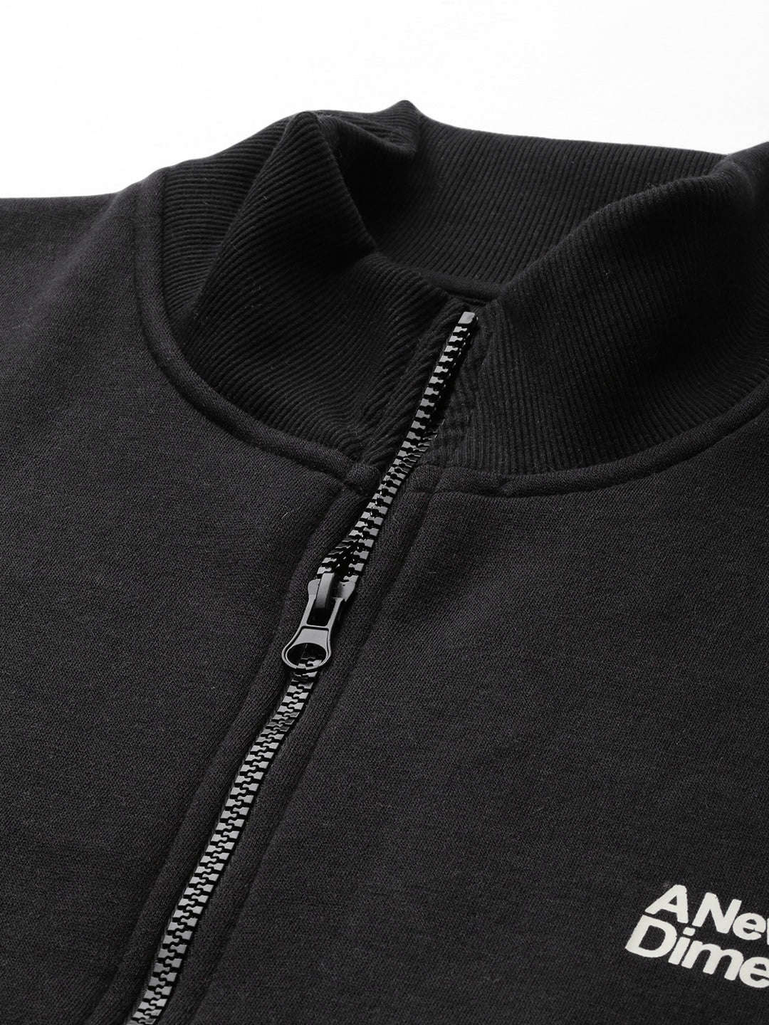 Shop Men's Solid Regular Fit Sweatshirt Online.