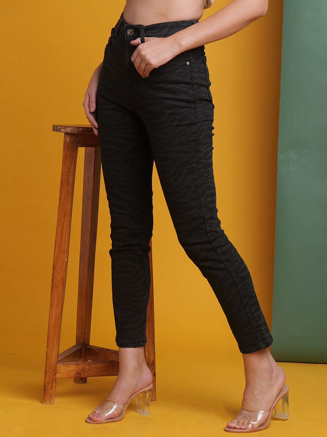 Shop Women Animal Printed Straight Denim Jeans Online.