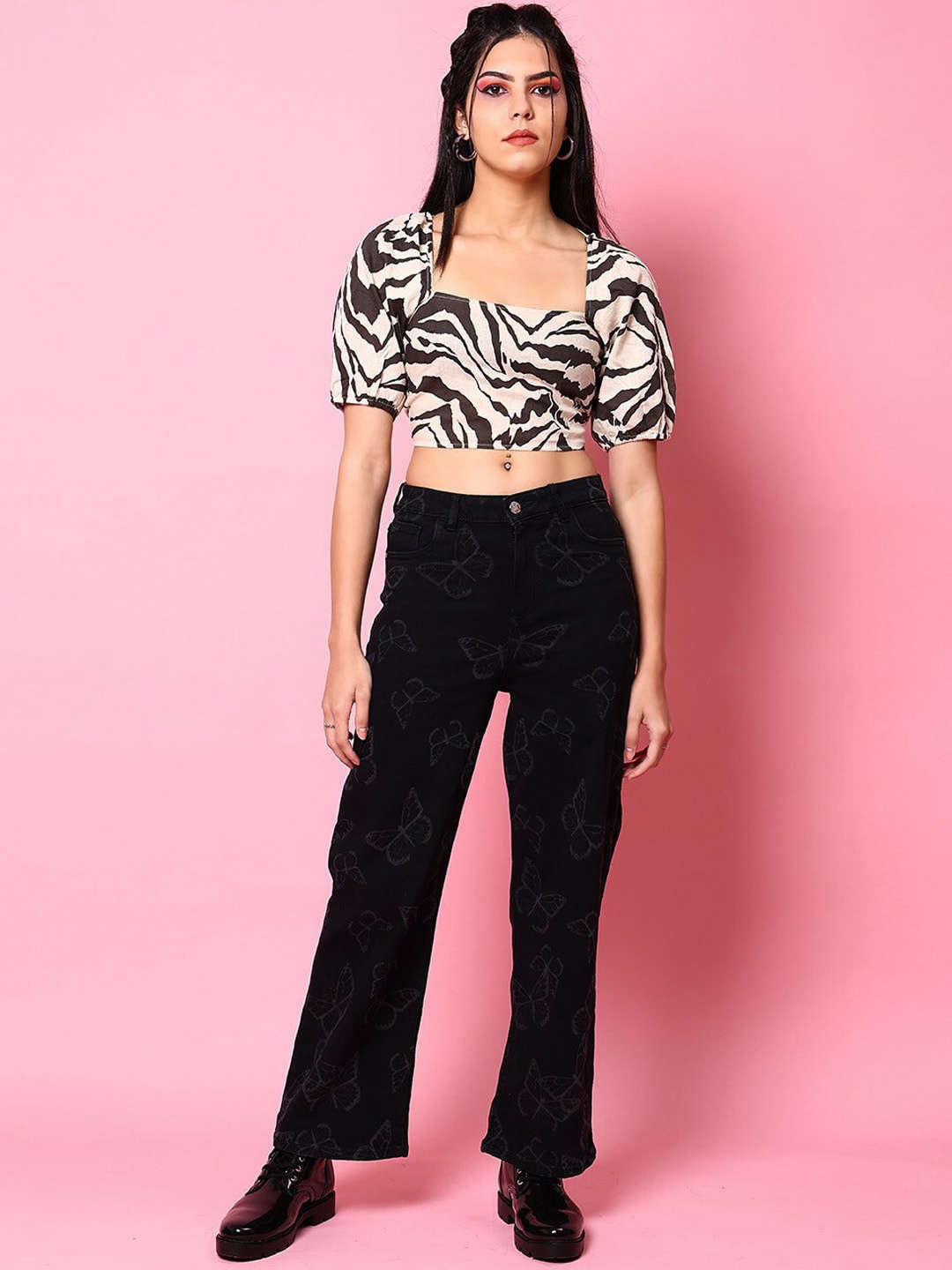 Shop Women Wide Leg Jeans Online.