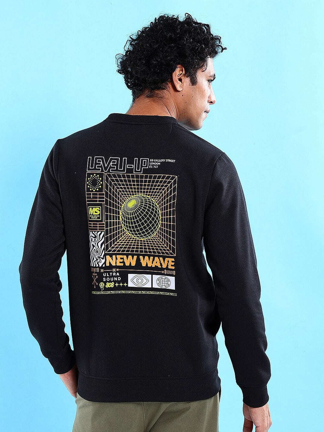 Shop Men's Back Printed Regular Fit Sweatshirt Online.