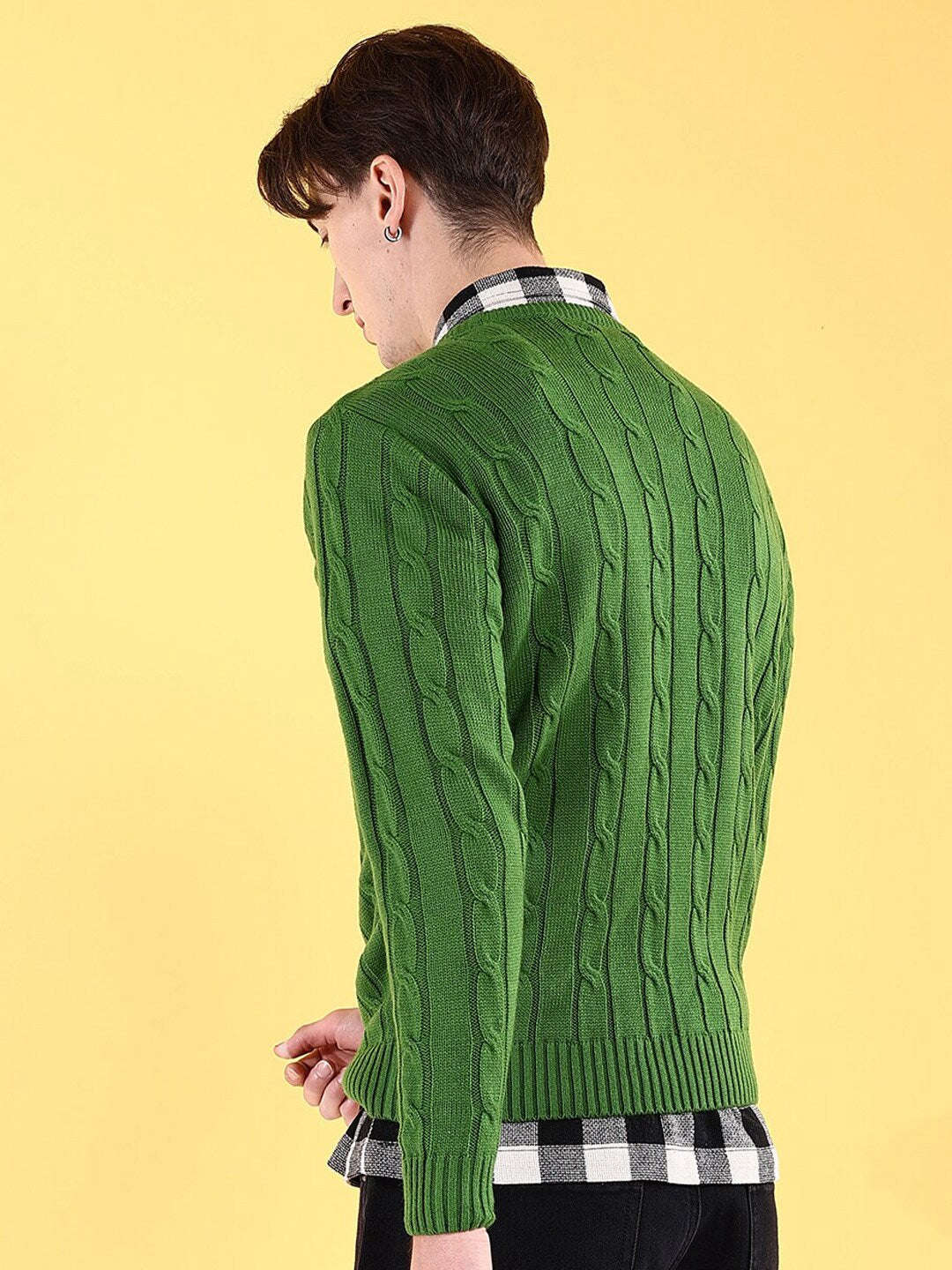 Shop Men's Knitted Regular Fit Sweater Online.