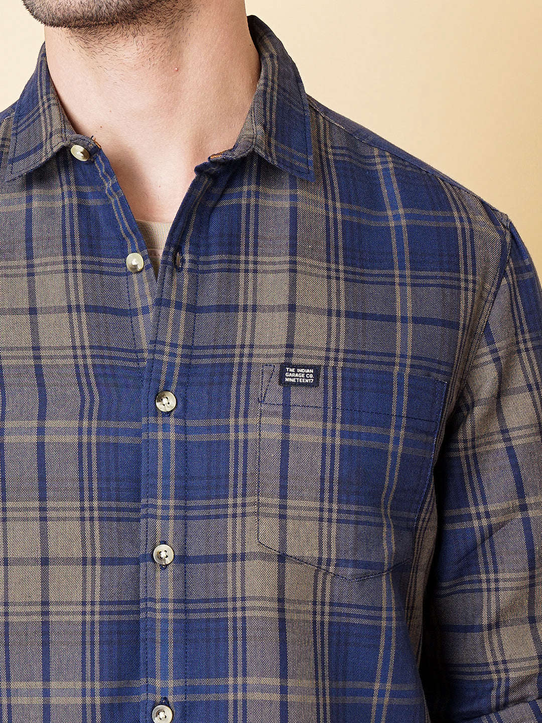 Shop Men Checked Shirt Online.