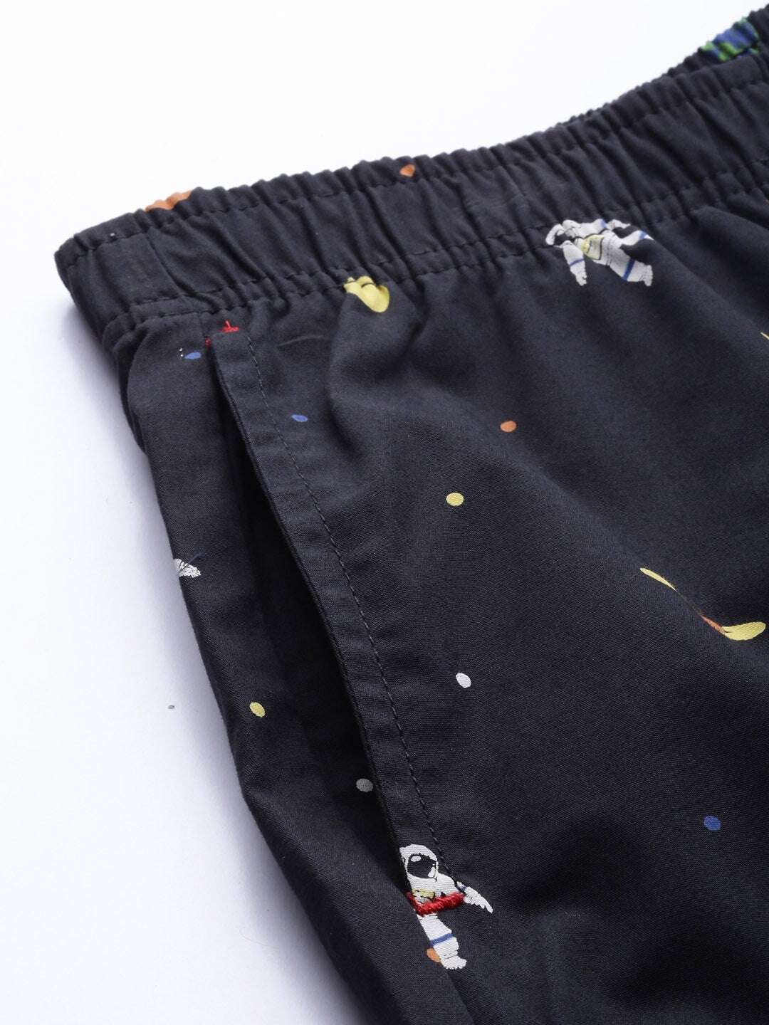 Shop Men Printed Lounge Pant Online.