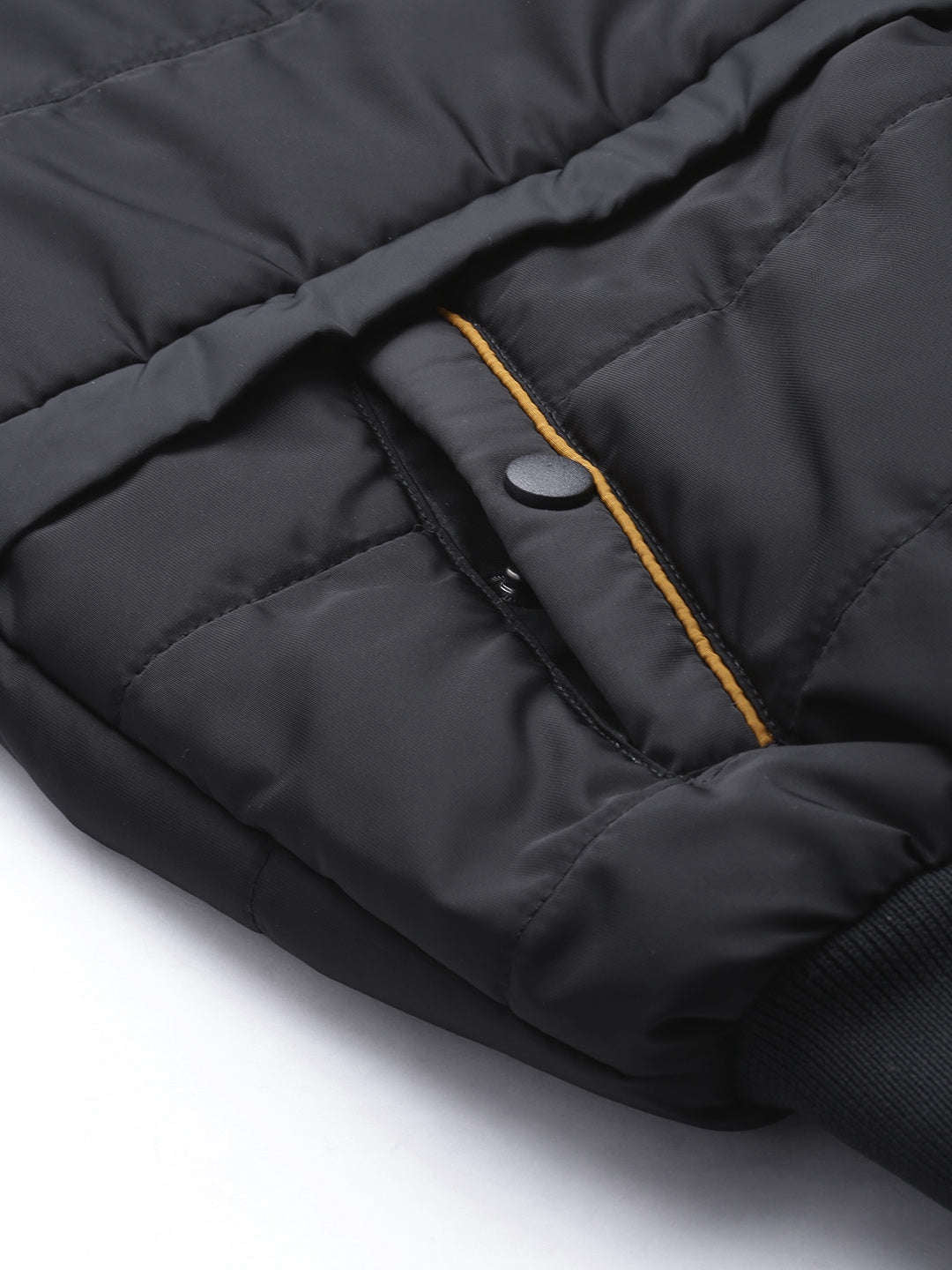 Shop Men Puffer Jacket Online.