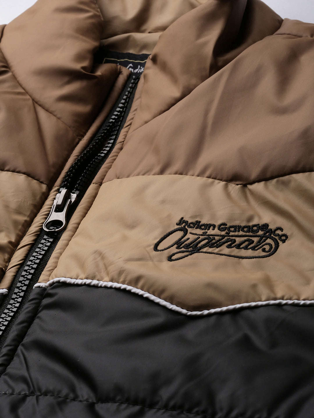 Shop Men Puffer Jacket Online.