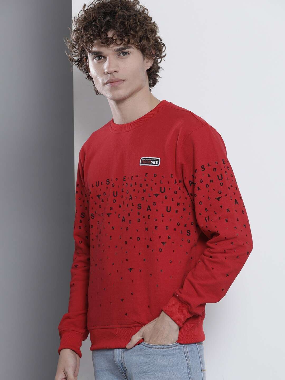 Shop Men's Printed Regular Fit Sweatshirt Online.