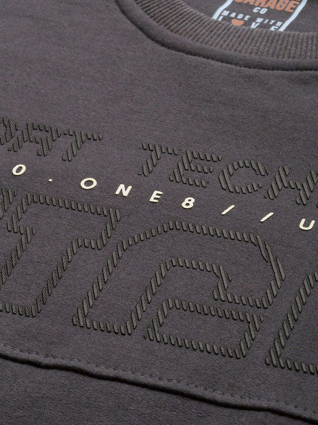 Shop Men's Printed Regular Fit Sweatshirt Online.