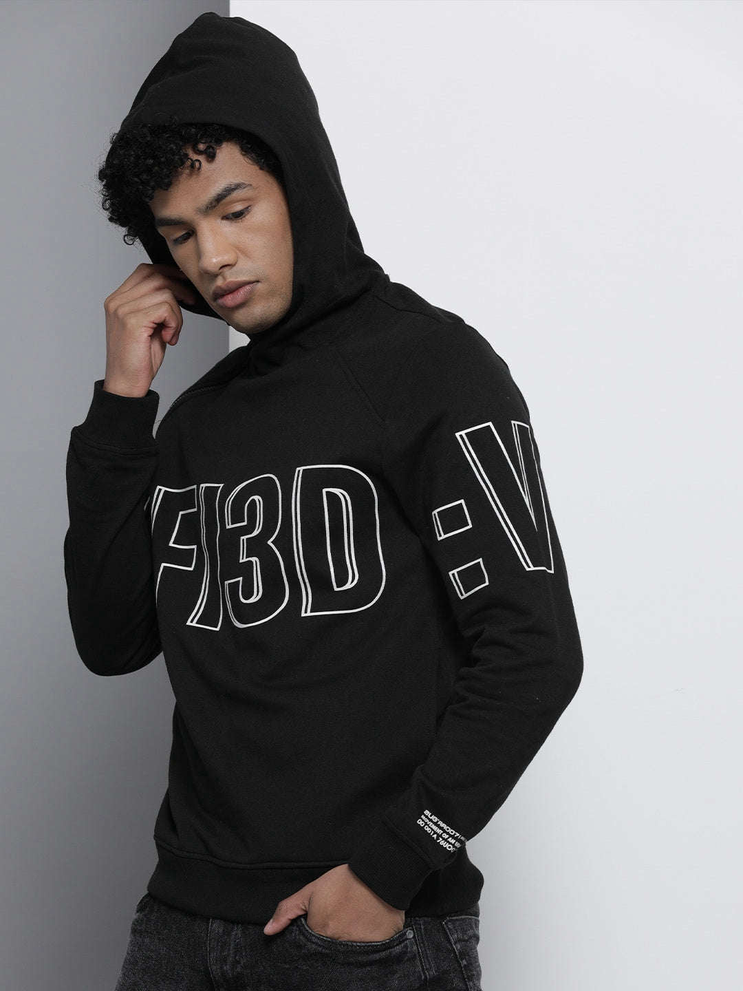 Shop Men's Typographic Printed Regular Fit Sweatshirt Online.