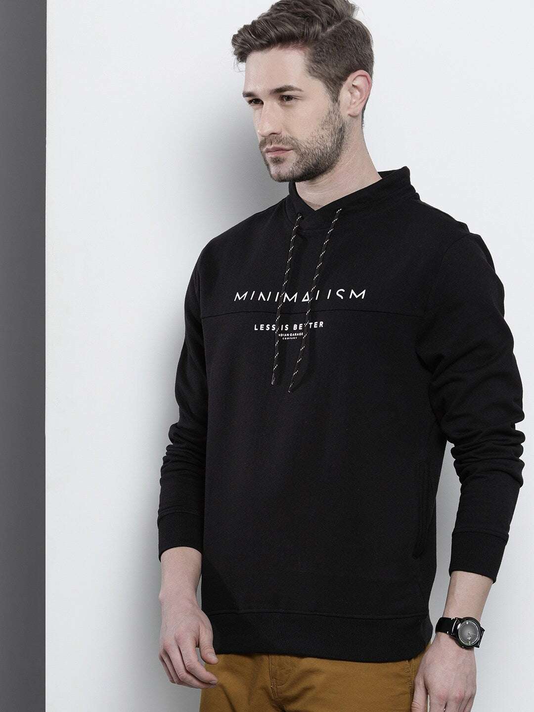 Shop Men's Solid Regular Fit Sweatshirt Online.