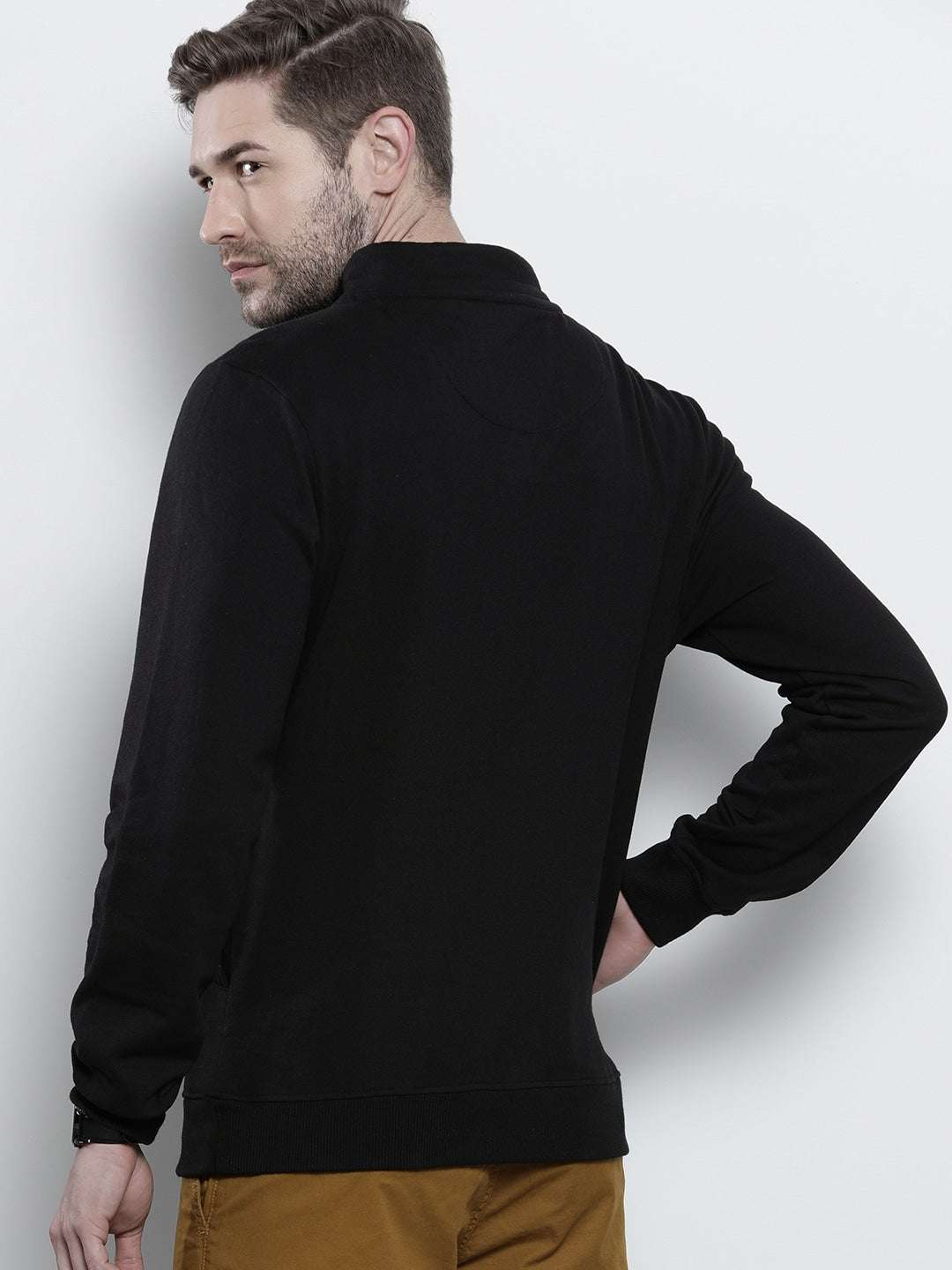 Shop Men's Solid Regular Fit Sweatshirt Online.