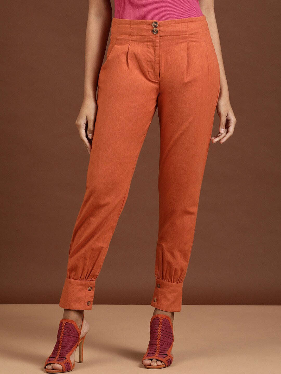 Shop Women High Waist Pleated Pant Online.