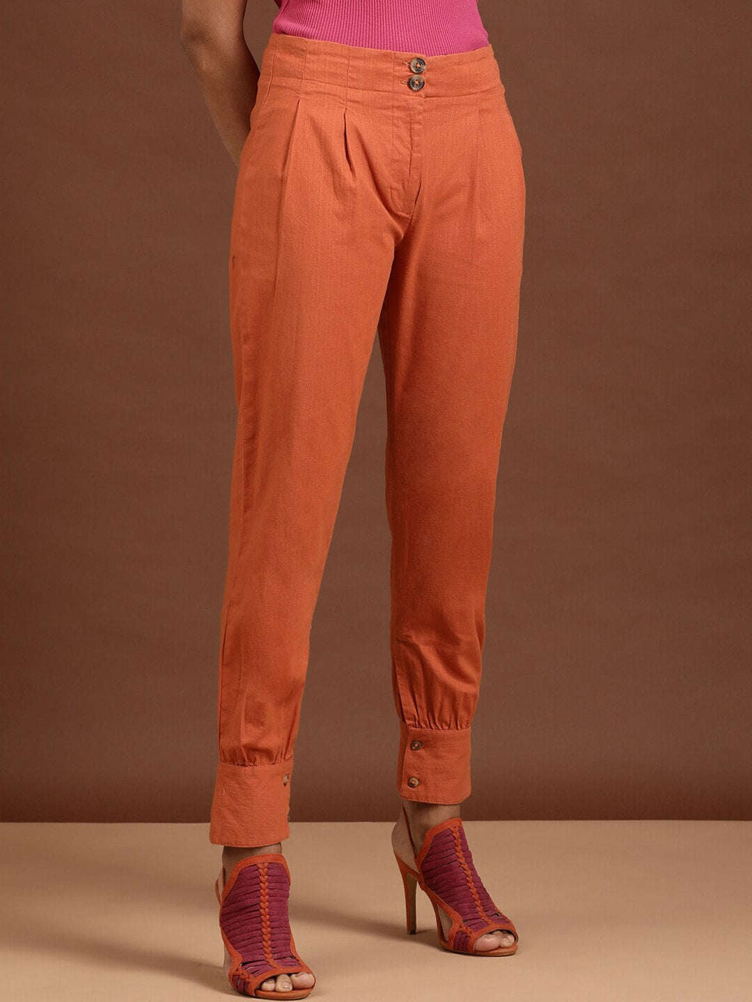 Shop Women High Waist Pleated Pant Online.