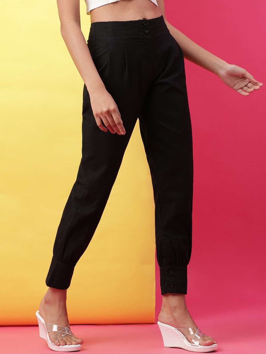 Shop Women High Waist Pleated Pant Online.