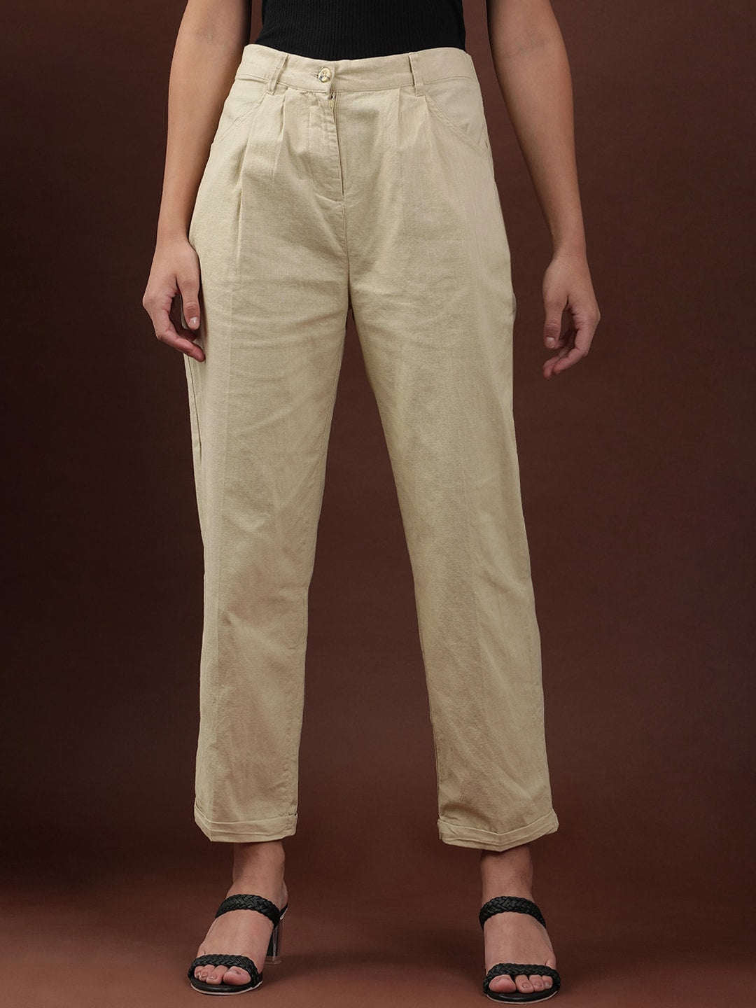 Shop Women Linen Pleated Pant Online.