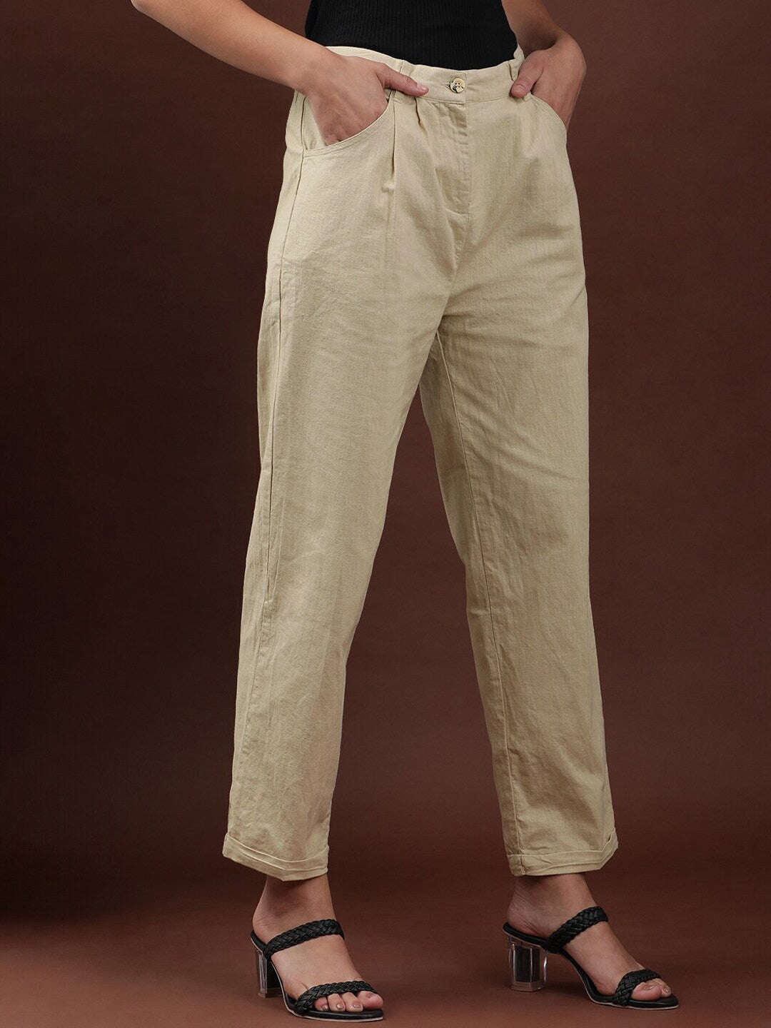 Shop Women Linen Pleated Pant Online.